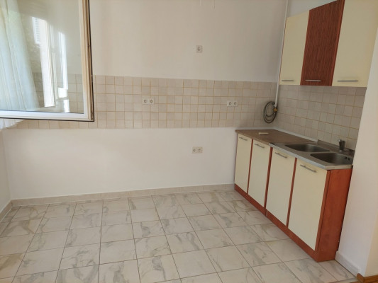 Dugo Selo, novija gradnja, 2-sobni stan, 40,50 m²+parkirno mjesto