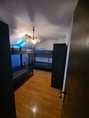 Kuća: Zagreb (Donja Dubrava), 300 m2 (iznajmljivanje)