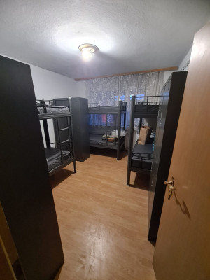 Kuća: Zagreb (Donja Dubrava), 300 m2 (iznajmljivanje)