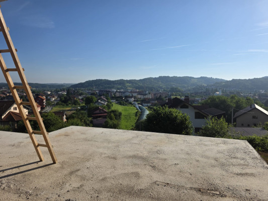 Stan: Duga Resa, 162.00 m2, novogradnja (prodaja)