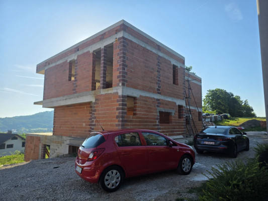 Stan: Duga Resa, 162.00 m2, novogradnja (prodaja)