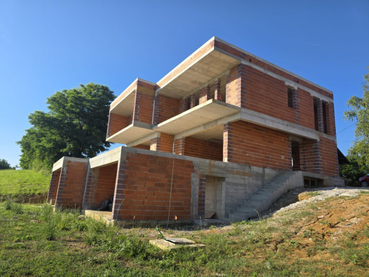 Stan: Duga Resa, 162.00 m2, novogradnja (prodaja)