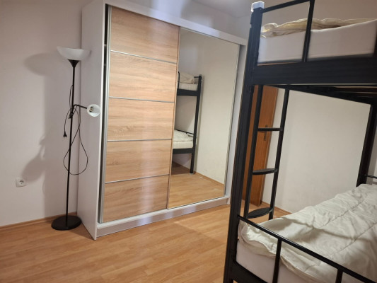 Zagreb, 2 dvosobna stana po 50 m2, najam