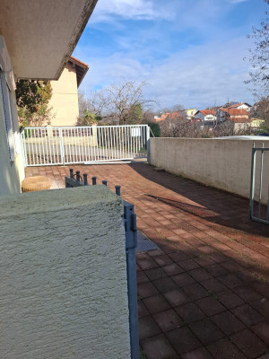 Zagreb, 2 dvosobna stana po 50 m2, najam