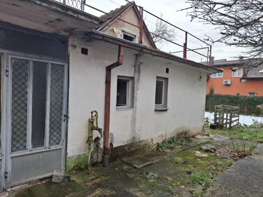 Zagreb, Donja Dubrava, 342 m²