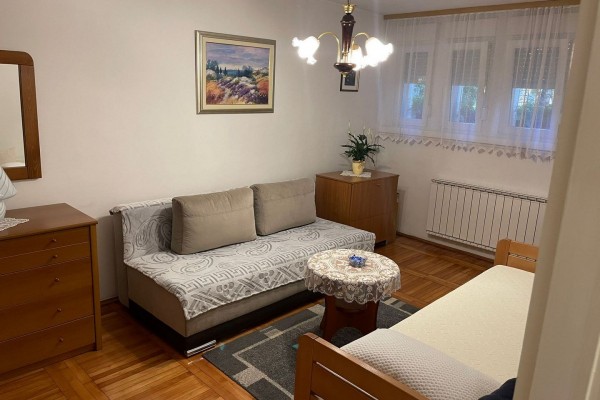Zagreb-Voltino 1-sobni stan, 38 m²